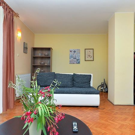 Apartments Gracijano 1724 Liznjan Ngoại thất bức ảnh