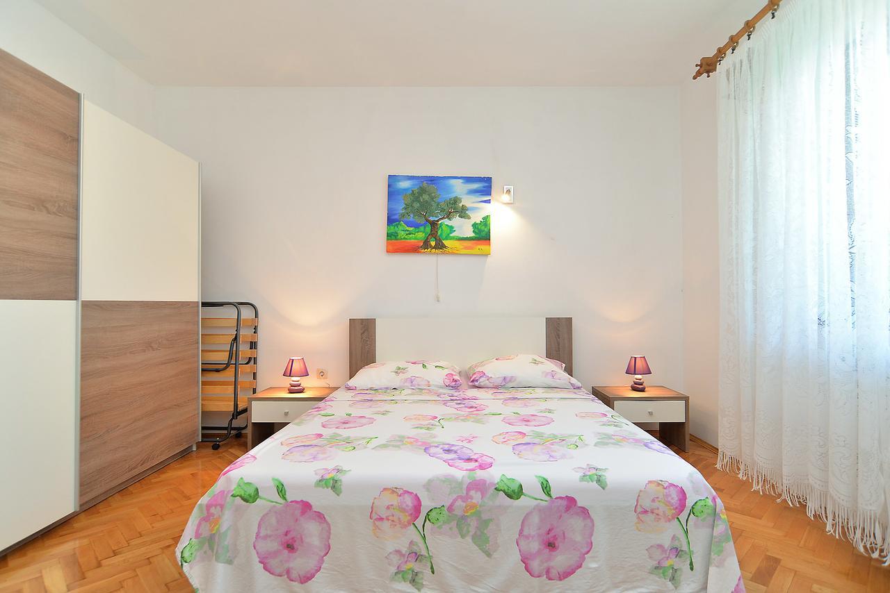 Apartments Gracijano 1724 Liznjan Ngoại thất bức ảnh