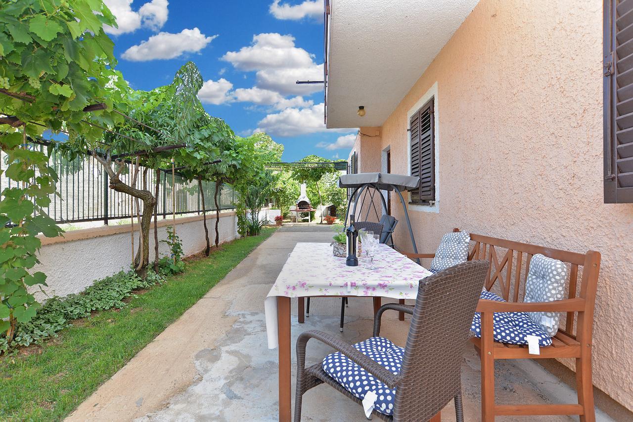 Apartments Gracijano 1724 Liznjan Ngoại thất bức ảnh