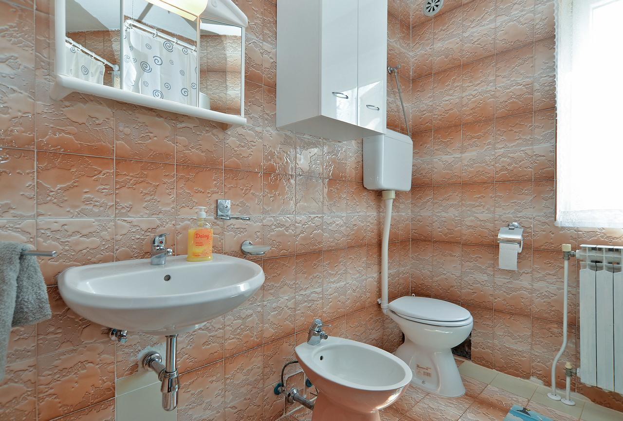 Apartments Gracijano 1724 Liznjan Ngoại thất bức ảnh