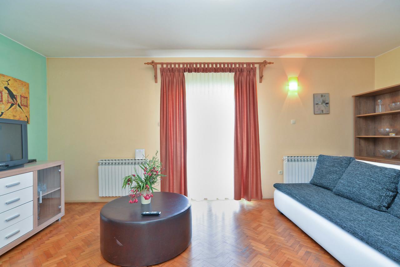 Apartments Gracijano 1724 Liznjan Ngoại thất bức ảnh